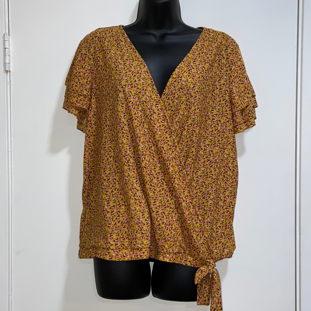 🌻CLEAROUT🌻Charming Charlie's Wrap Shirt | XL